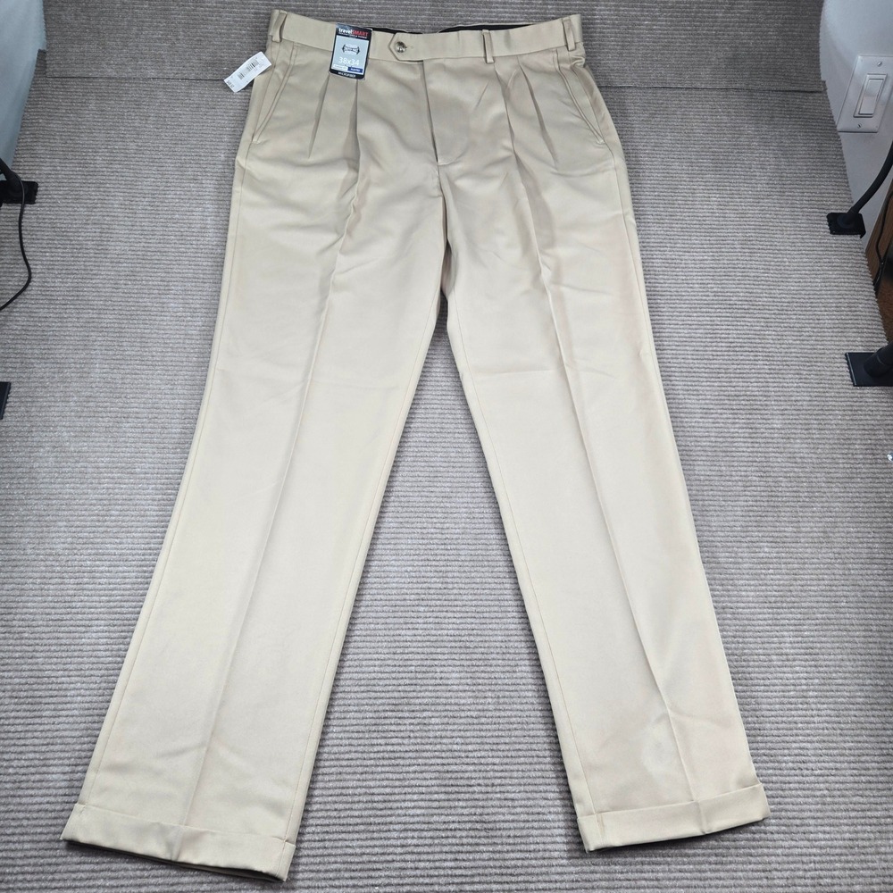 Roundtree & Yorke Mens 38x34 Tan TravelSmart Pleated Microfiber Dress Pants - Picture 2 of 6